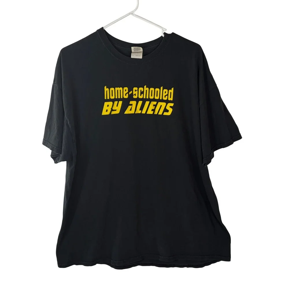 Gildan Home-Schooled By Aliens Graphic T-Shirt Black Mens 2XL Sci-Fi Humor Tee